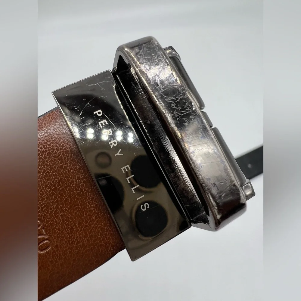 Perry Ellis leather brown men’s large belt